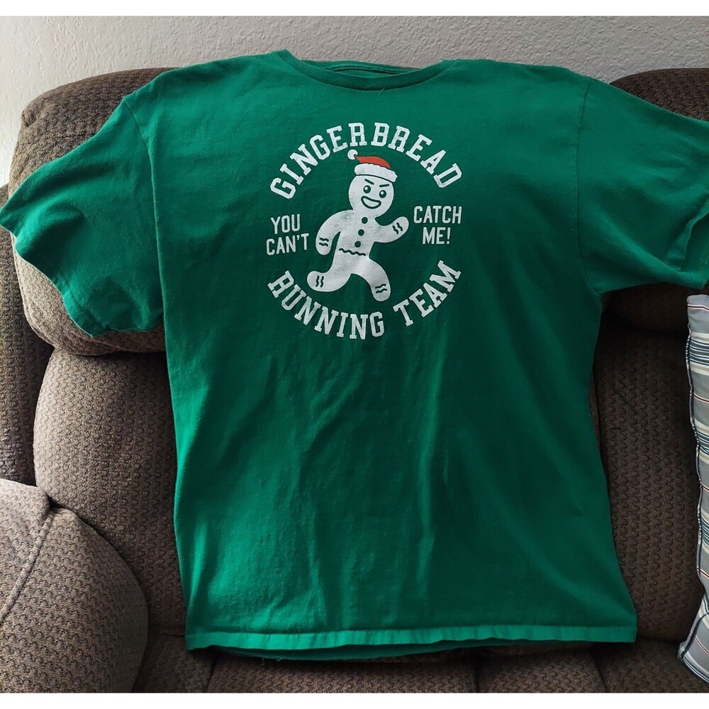 Celebrate Together Tshirt Gingerbread Running Team "You Can't Catch Me"  Mens Lg
